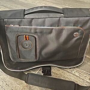 Targus Laptop Carrying Bag